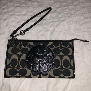 coach wristlet!!